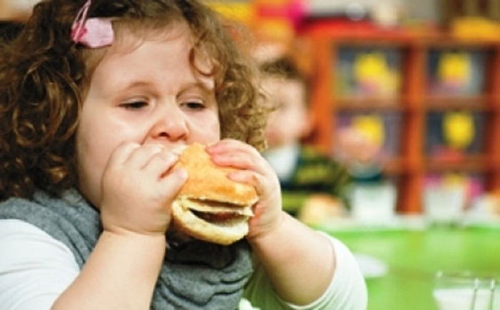 children eating junk food