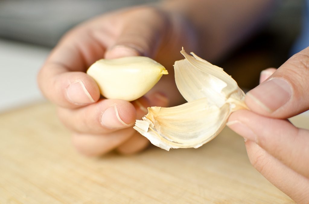 garlic peel