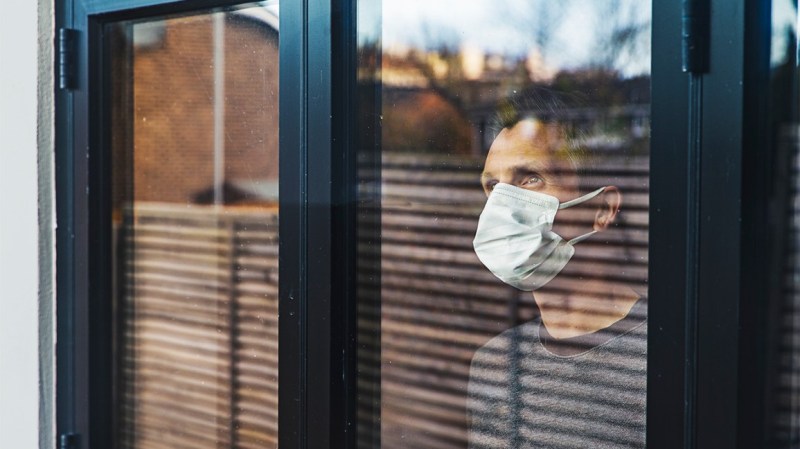 coronavirus-mask-window