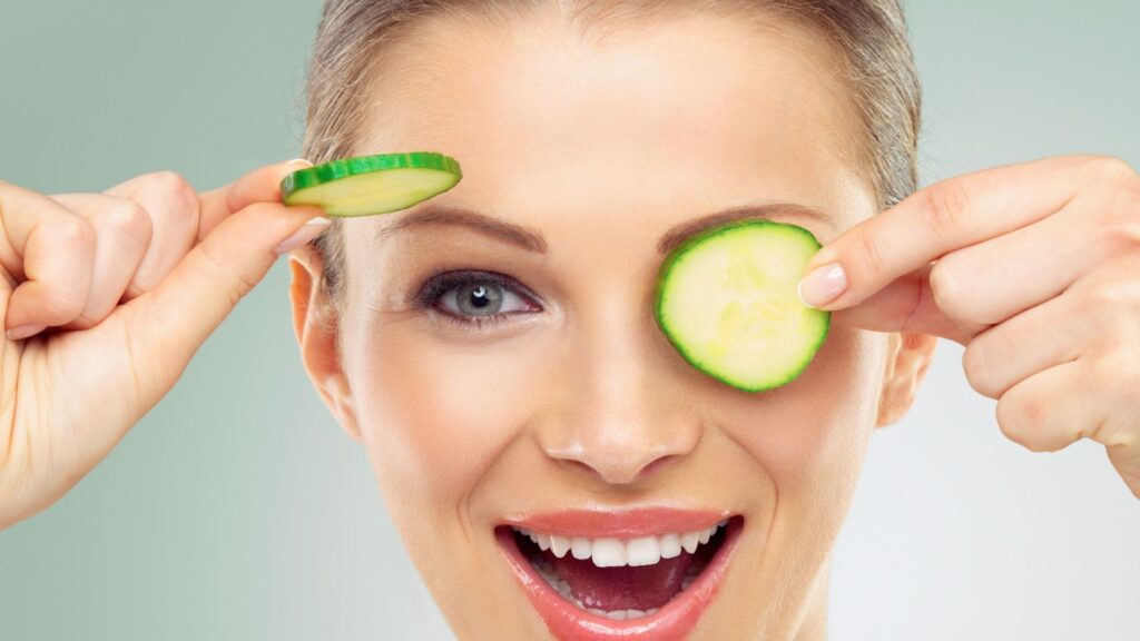 cucumber for eyes